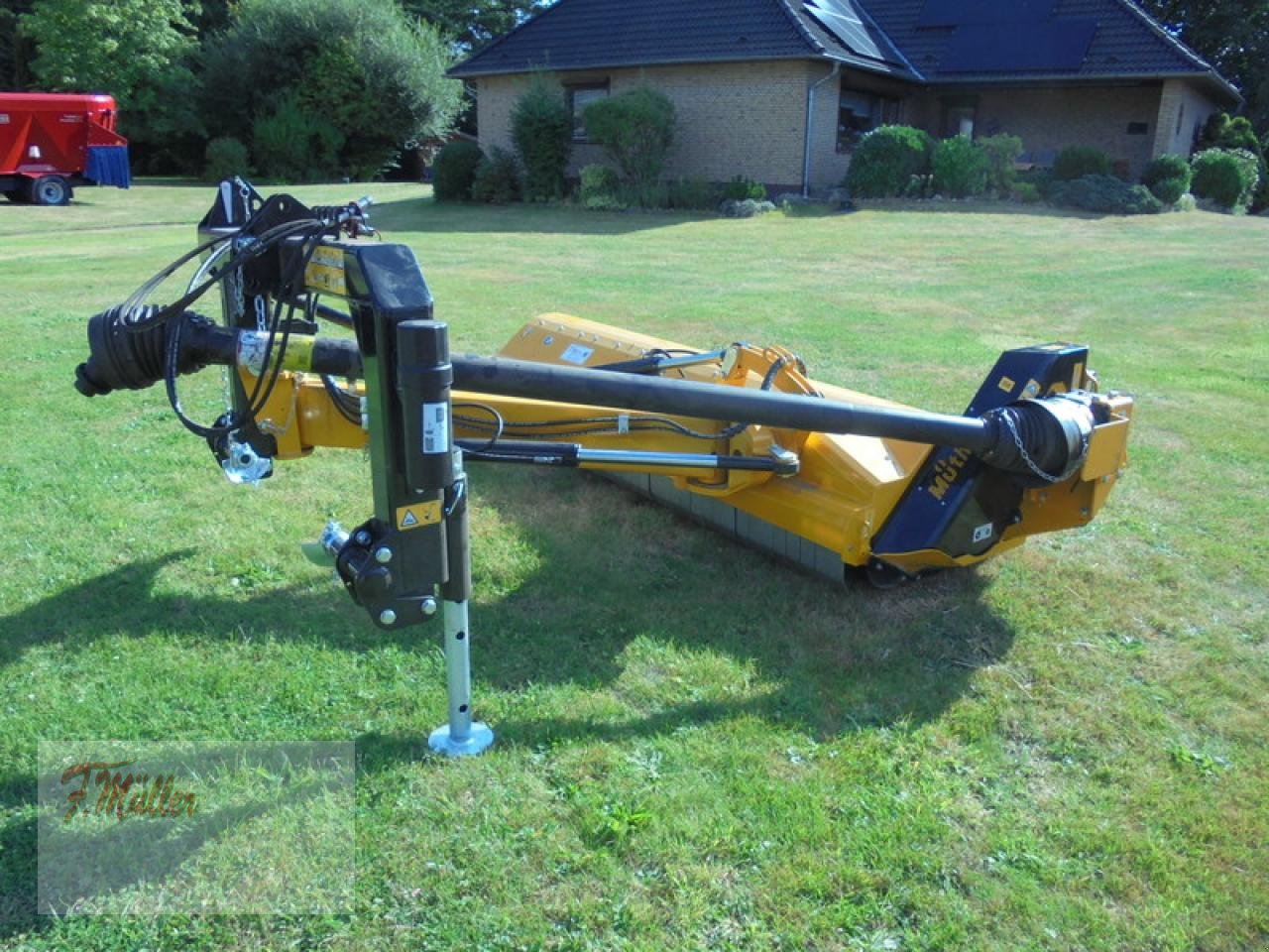 Mulcher des Typs Müthing MU-L/S 250, Neumaschine in Taaken (Bild 2)