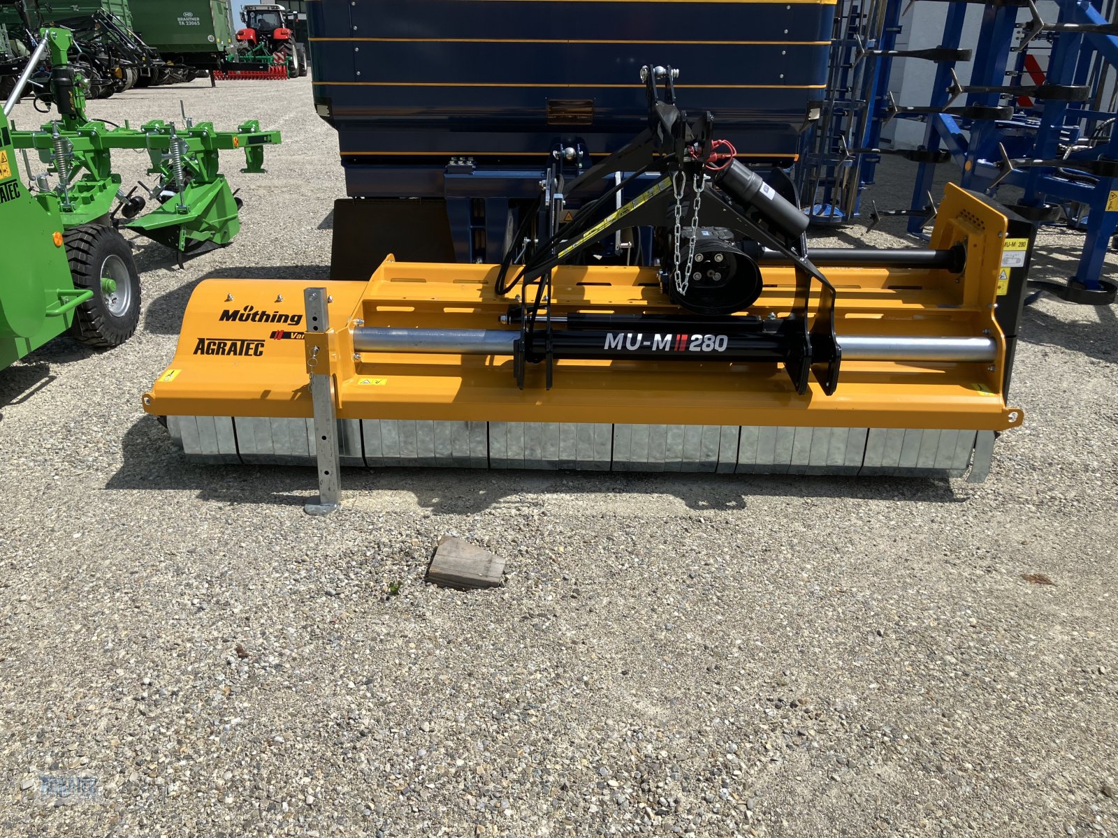 Mulcher of the type Müthing MU-M 280, Neumaschine in Walpertskirchen (Picture 1)