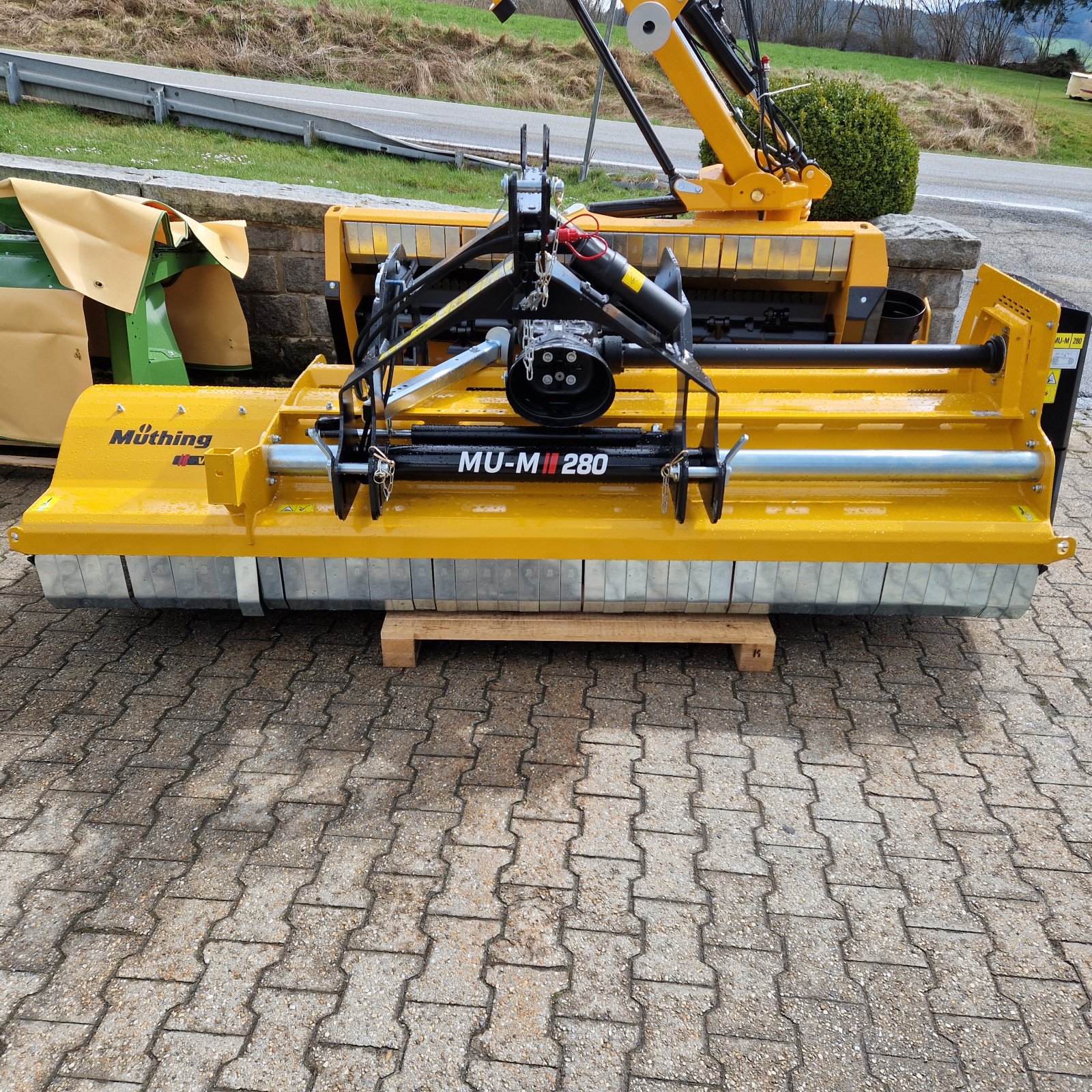 Mulcher des Typs Müthing MU-M 280, Neumaschine in Viechtach (Bild 1)