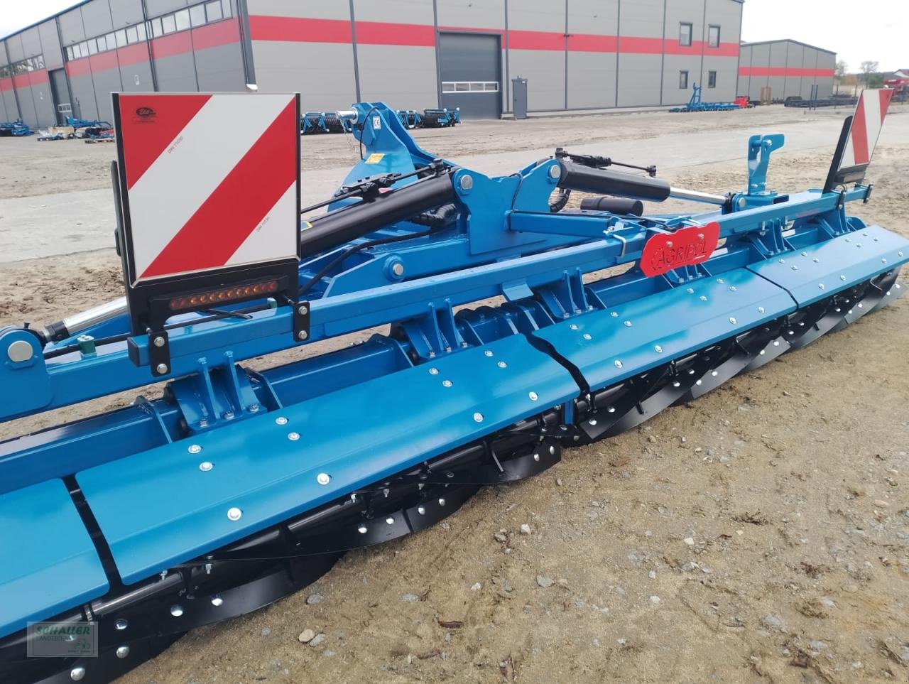 Mulcher van het type MZ AROS Messerwalze DuoCutter 6m klappbar, Neumaschine in Geiselhöring (Foto 16)