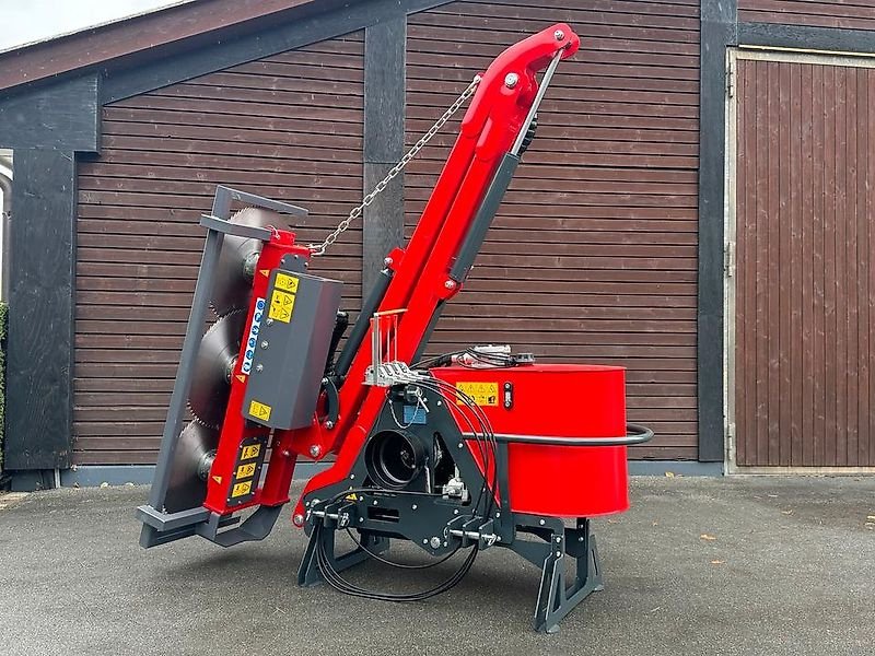 Mulcher des Typs Omarv Böschungsmulcher Auslegemulcher Mulcher Baumsäge D 500 Eco, Gebrauchtmaschine in Schmallenberg (Bild 1)