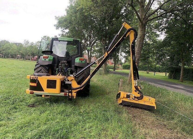 Mulcher of the type Omarv Böschungsmulcher Auslegemulcher Schlegelmulcher Mulcher, Gebrauchtmaschine in Schmallenberg (Picture 2)