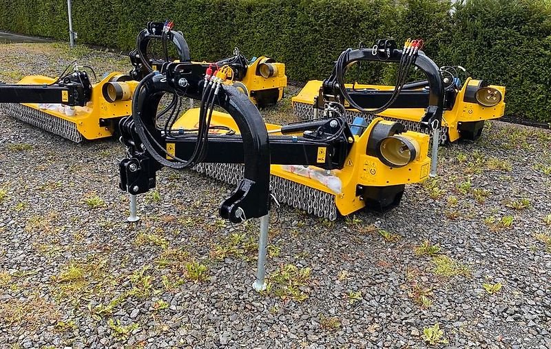 Mulcher typu Omarv Böschungsmulcher Seitenmulcher Schlegelmulcher Mulcher, Gebrauchtmaschine v Schmallenberg (Obrázek 5)