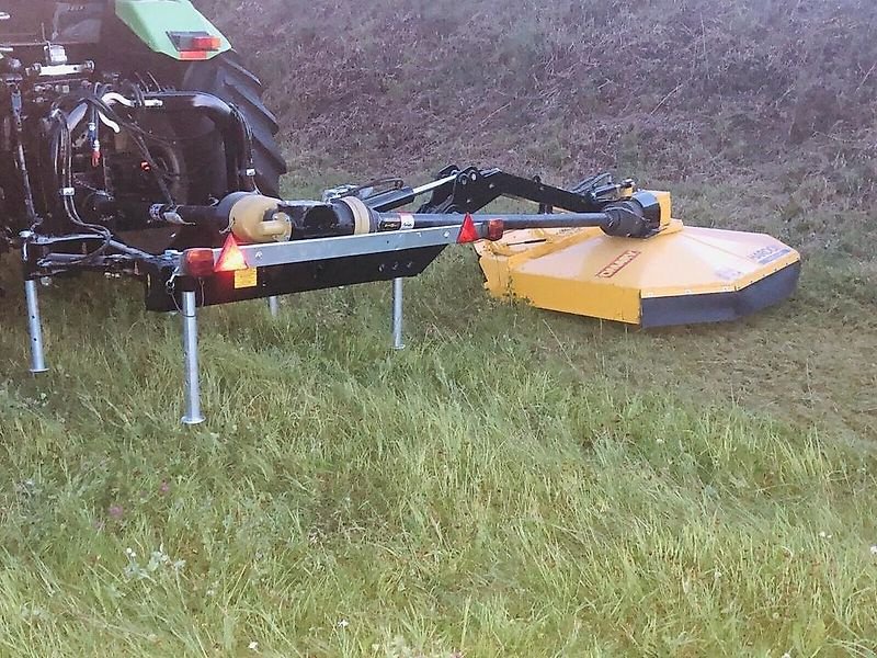 Mulcher a típus Omarv Kettenmulcher Mulcher Böschungsmulcher Seitenmulcher, Gebrauchtmaschine ekkor: Schmallenberg (Kép 3)