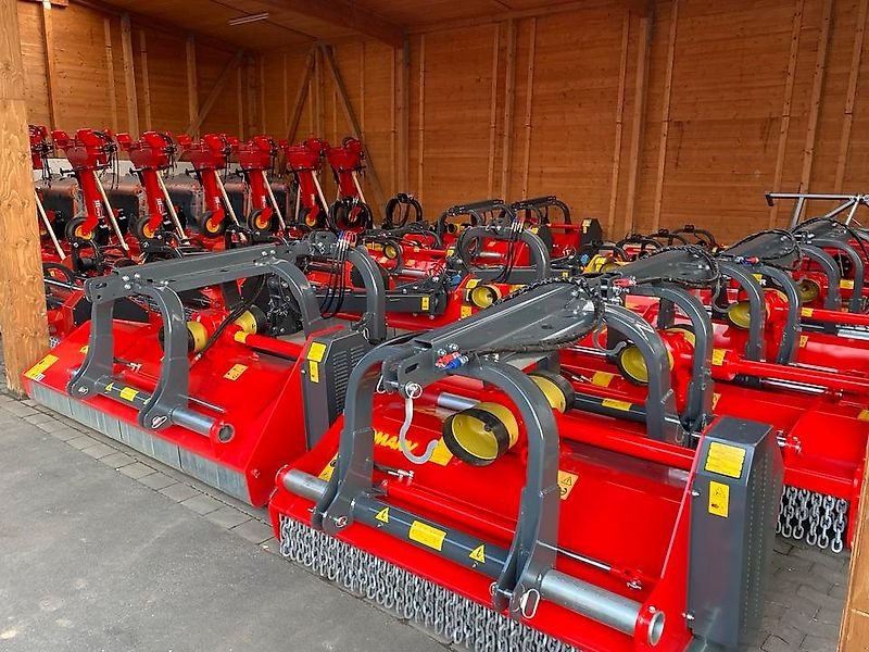 Mulcher typu Omarv Schlegelmulcher Mulcher Mulchgerät Frontmulcher Heckmulcher, Gebrauchtmaschine v Schmallenberg (Obrázek 11)