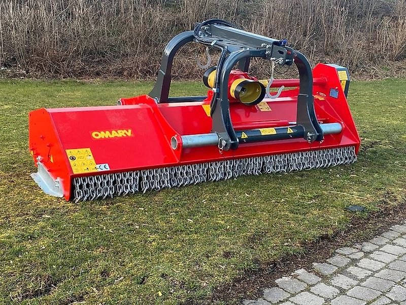 Mulcher typu Omarv Schlegelmulcher Mulcher Mulchgerät Mäher, Gebrauchtmaschine v Schmallenberg (Obrázek 11)