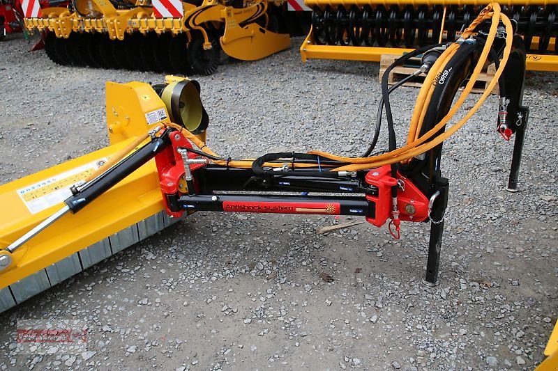 Mulcher des Typs Orsi Vulcanic Off Set 200 Seitenmulcher, Neumaschine in Ostheim/Rhön (Bild 5)