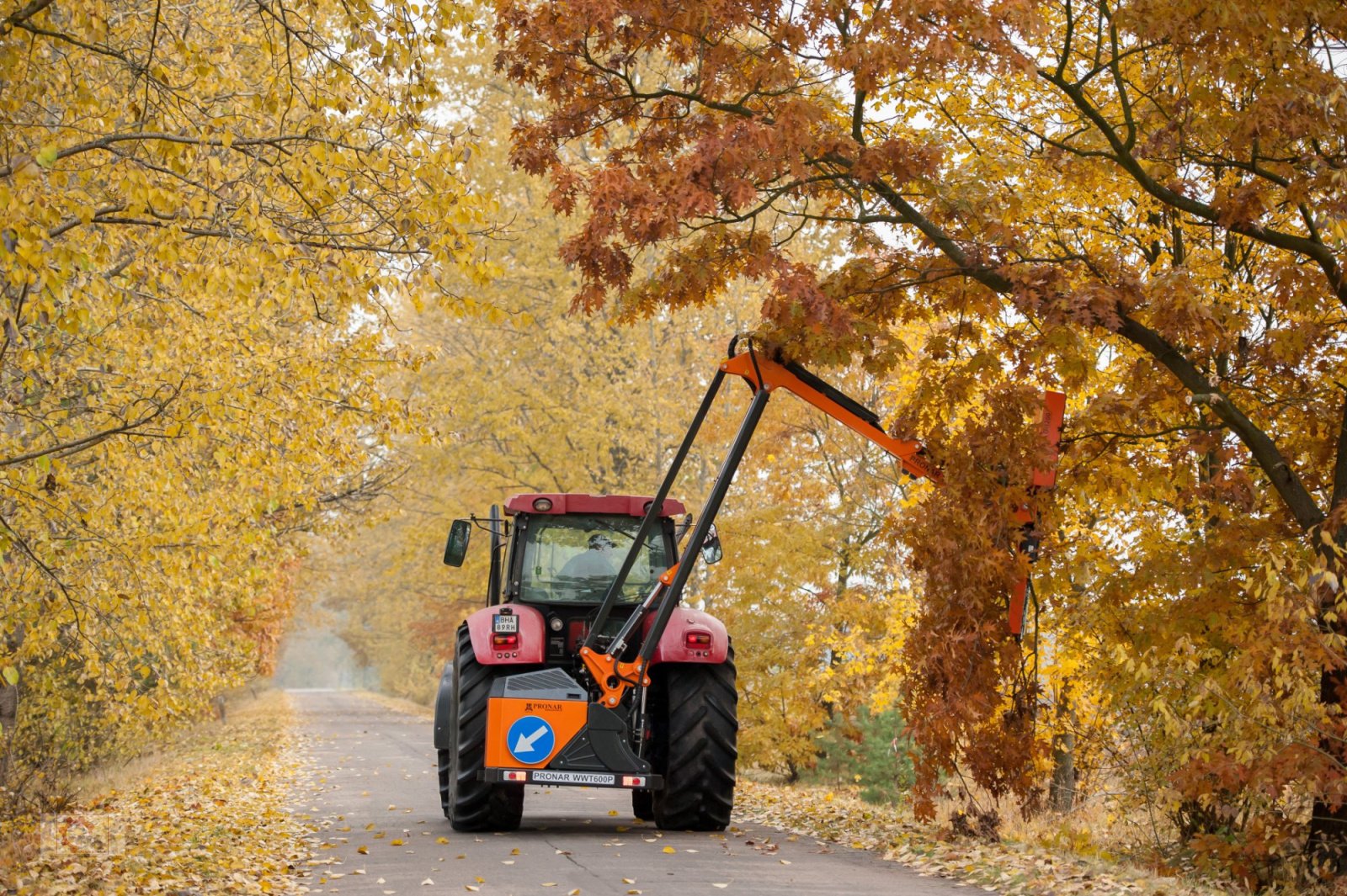 Mulcher typu PRONAR WWT Auslegemulcher Mulchkopf Astschere Astsäge Mulcher, Neumaschine v Tiefenbach (Obrázek 16)