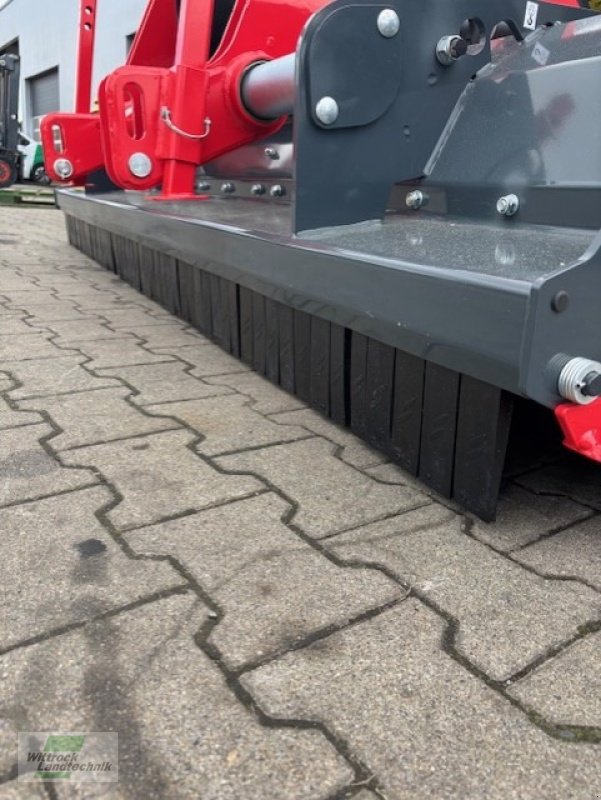 Mulcher des Typs Saphir Mamut 280, Neumaschine in Georgsheil (Bild 4)