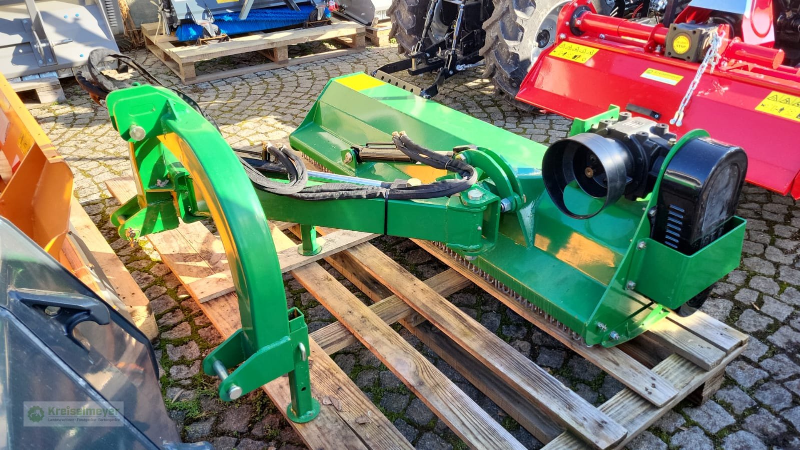 Mulcher des Typs Sonstige AGL-165 inkl. Gelenkwelle Hammerschlegel Ausliegemulcher Böschungsmulcher, Neumaschine in Feuchtwangen (Bild 1)