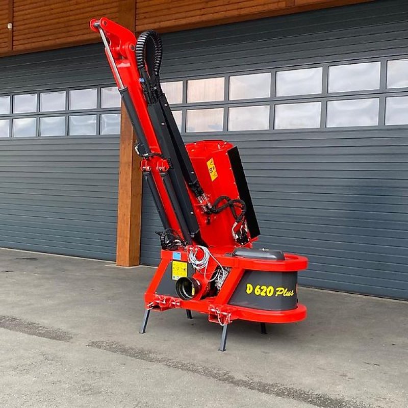 Mulcher typu Sonstige Mulcher Schlegelmulcher Auslegemulcher Böschungsmulcher Ausleger, Gebrauchtmaschine v Schmallenberg (Obrázek 11)