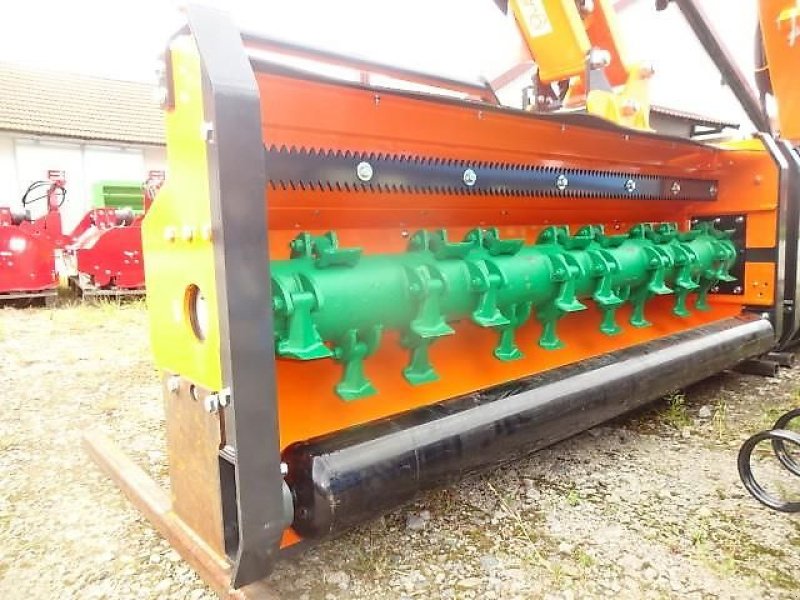 Mulcher of the type Talex RB 180-  RB 200  NEU-  //Schlegelmulcher- Sonderpreis-  möglich in den Arbeitsbreiten  1,6 Meter- 1,8 Meter- 2 Meter, Neumaschine in Neureichenau (Picture 27)