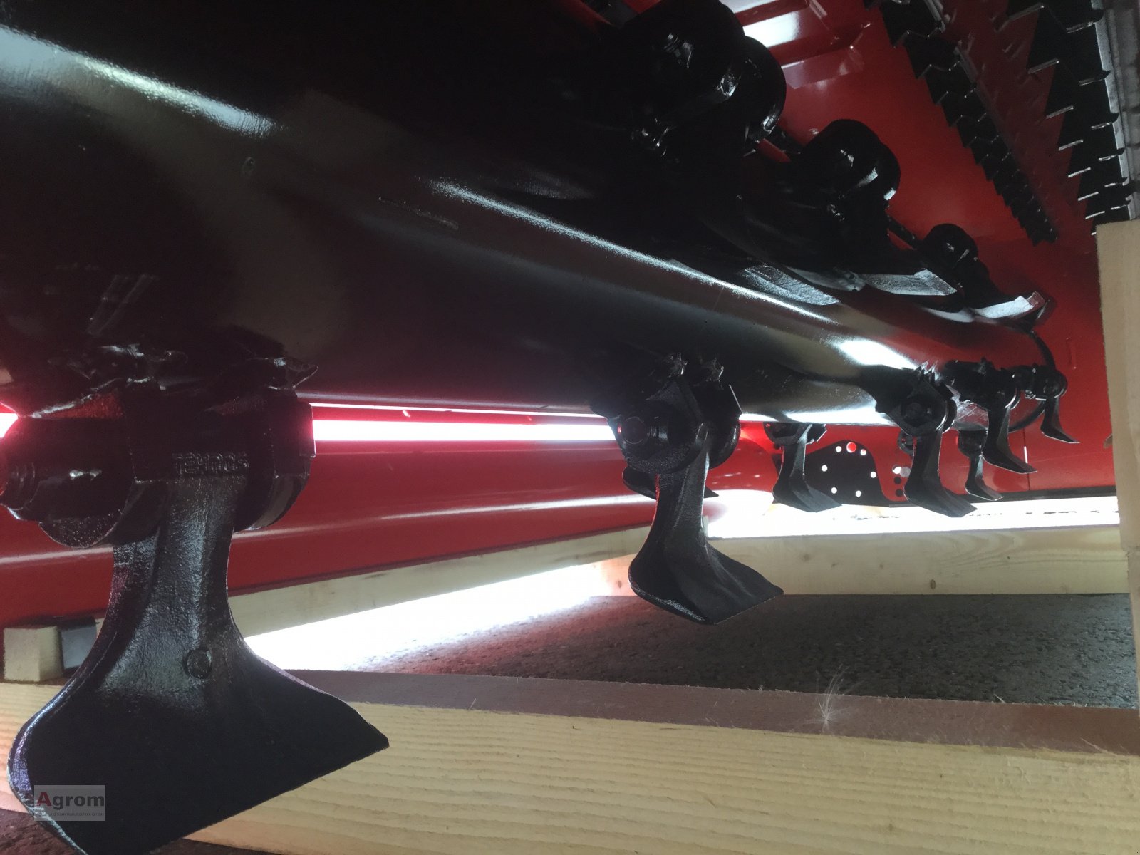 Mulcher des Typs Tehnos MU 250 R LW Profi, Neumaschine in Herrenberg-Gültstein (Bild 3)