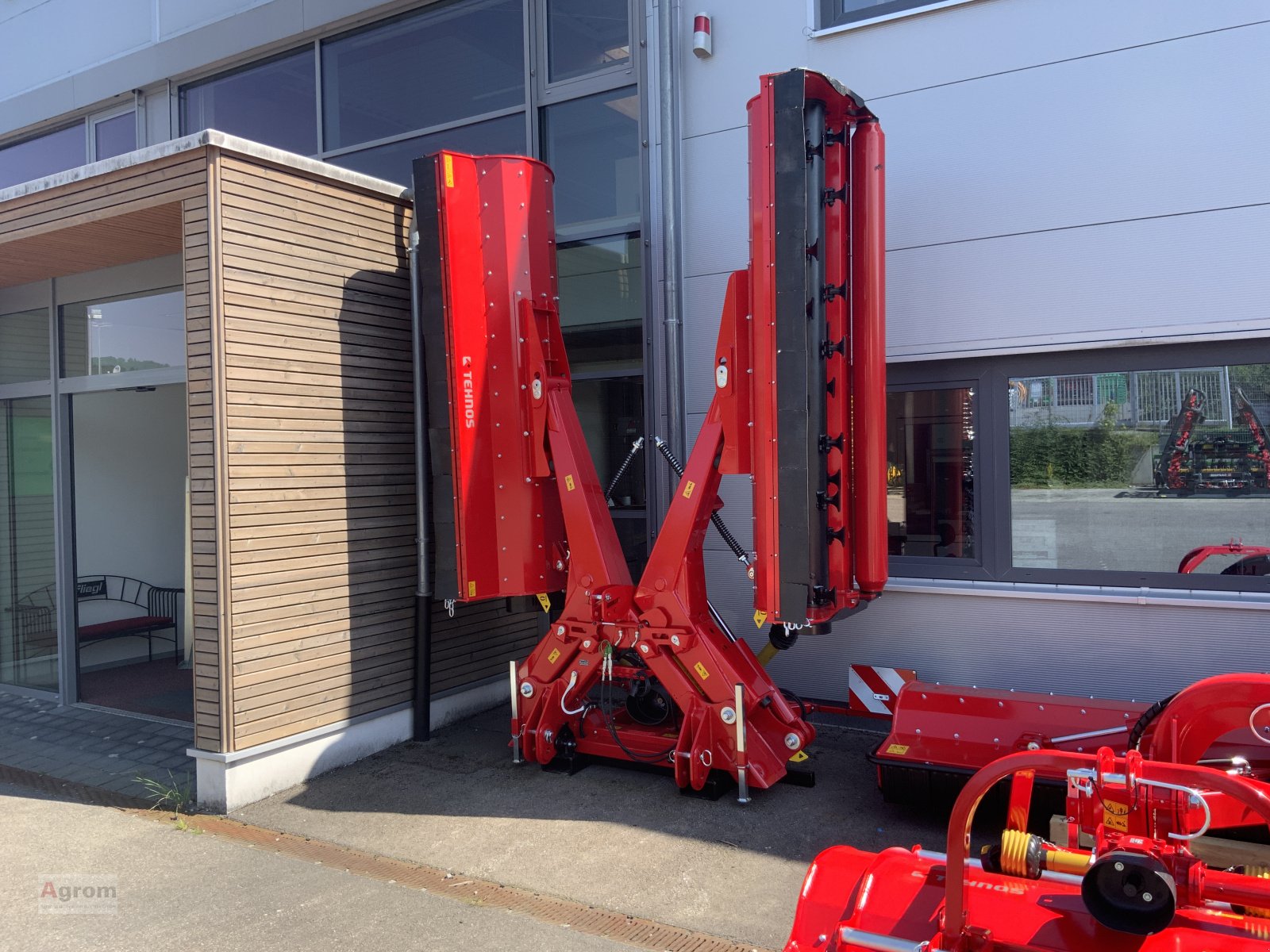 Mulcher des Typs Tehnos MU2Z 840R LW PROFI, Neumaschine in Herrenberg-Gültstein (Bild 1)