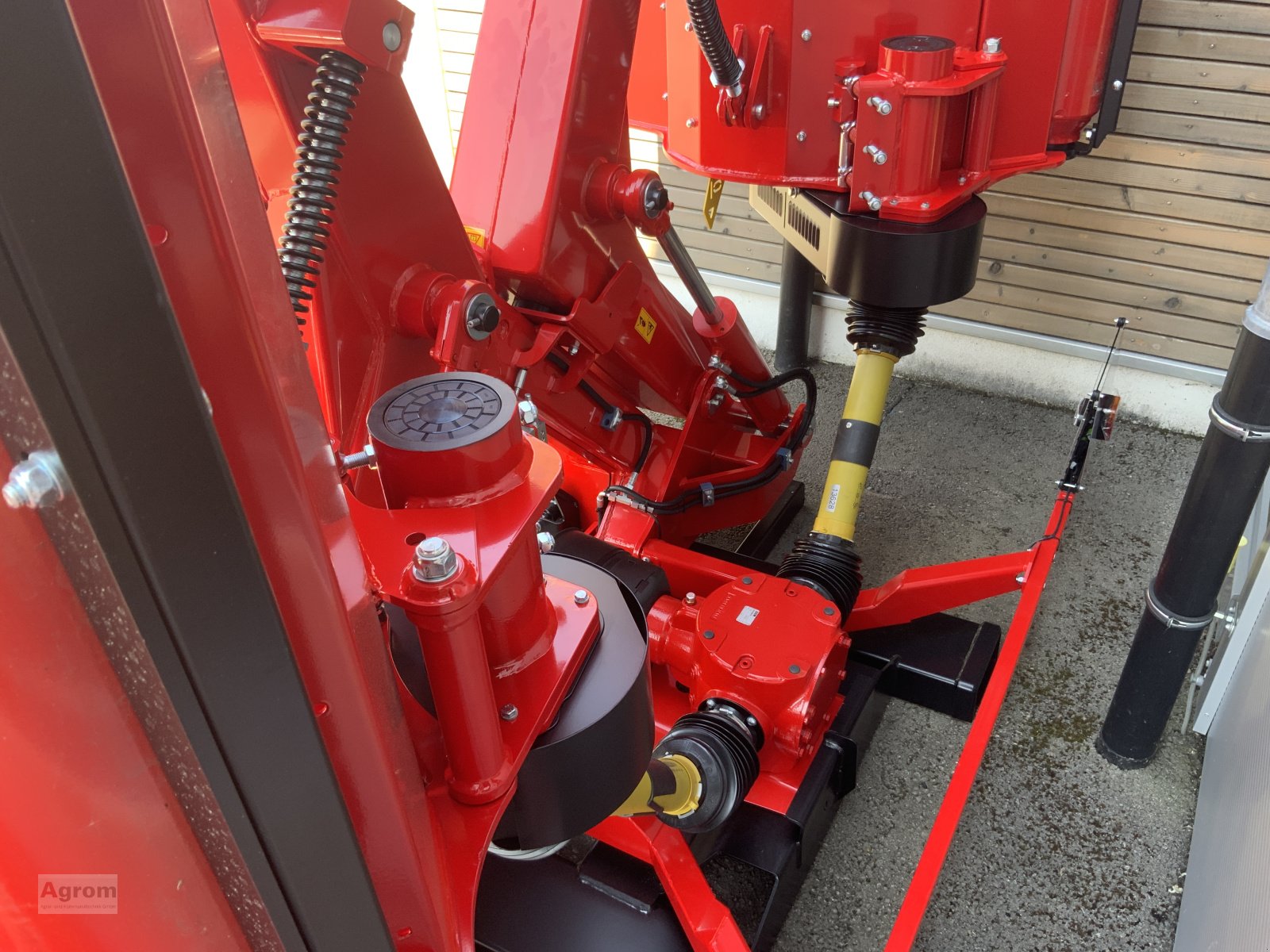 Mulcher des Typs Tehnos MU2Z 840R LW PROFI, Neumaschine in Herrenberg-Gültstein (Bild 3)