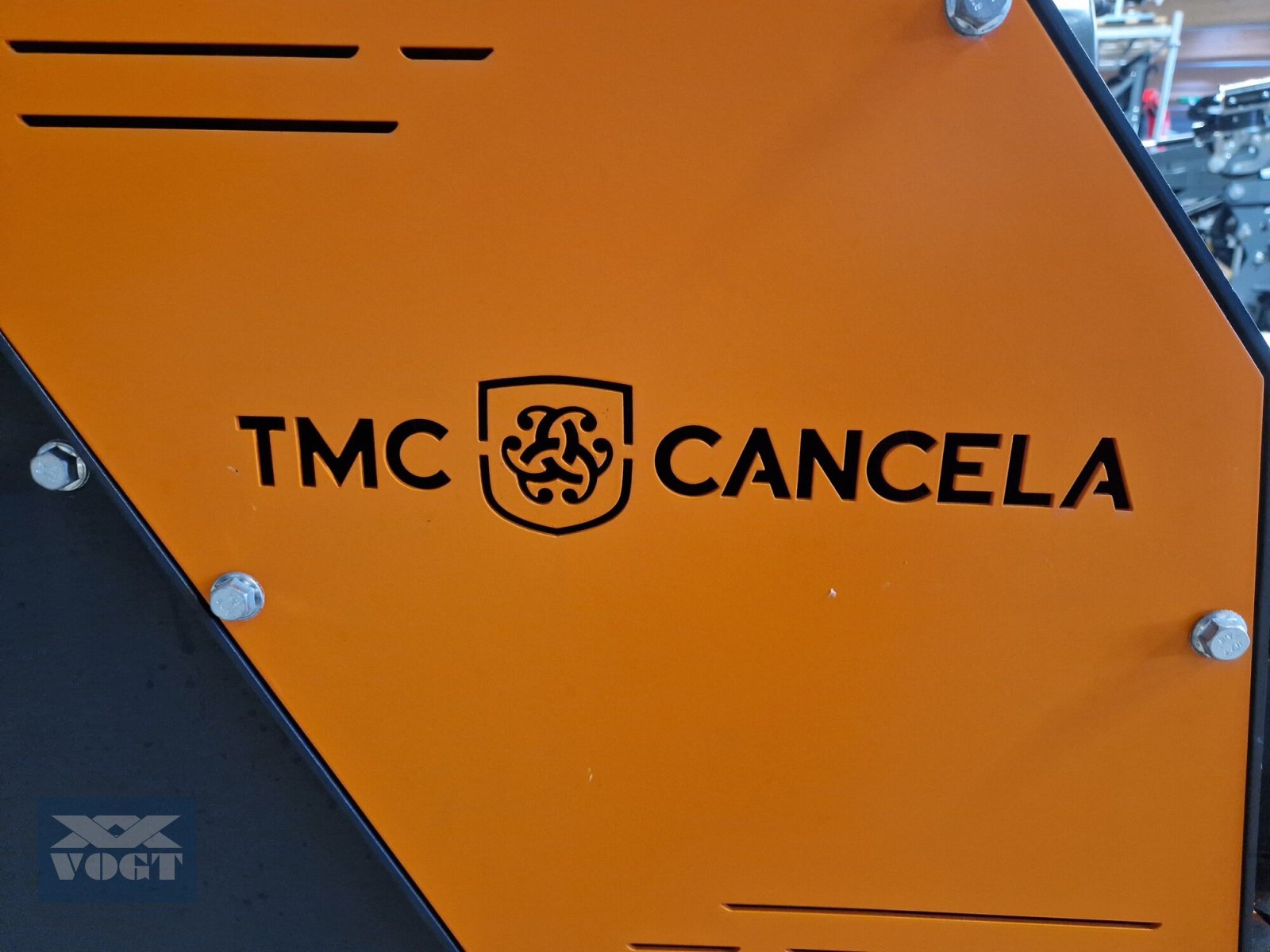 Mulcher типа TMC Cancela TVJ-150 Mulcher mit Pick-Up für Obst-und Weinbau-Lagergerät, Neumaschine в Schmallenberg (Фотография 2)