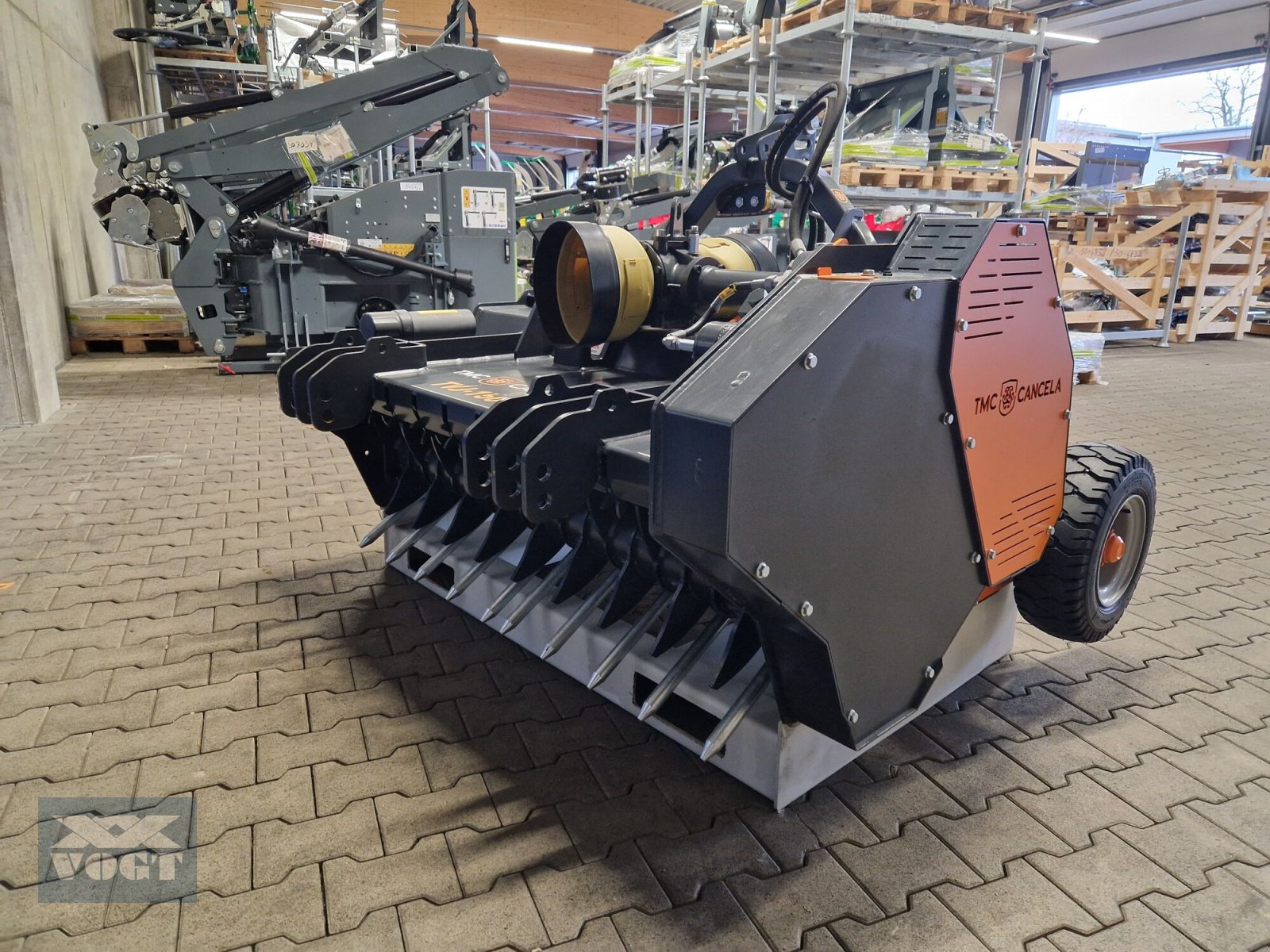 Mulcher типа TMC Cancela TVJ-150 Mulcher mit Pick-Up für Obst-und Weinbau-Lagergerät, Neumaschine в Schmallenberg (Фотография 5)