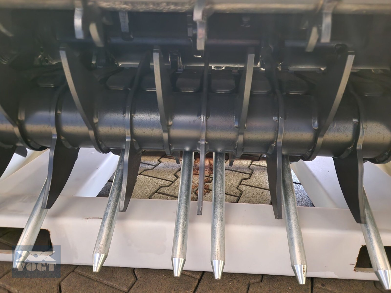 Mulcher типа TMC Cancela TVJ-150 Mulcher mit Pick-Up für Obst-und Weinbau-Lagergerät, Neumaschine в Schmallenberg (Фотография 8)