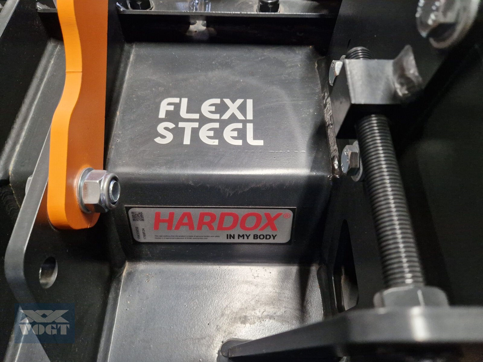 Mulcher типа TMC Cancela TVJ-150 Mulcher mit Pick-Up für Obst-und Weinbau-Lagergerät, Neumaschine в Schmallenberg (Фотография 13)