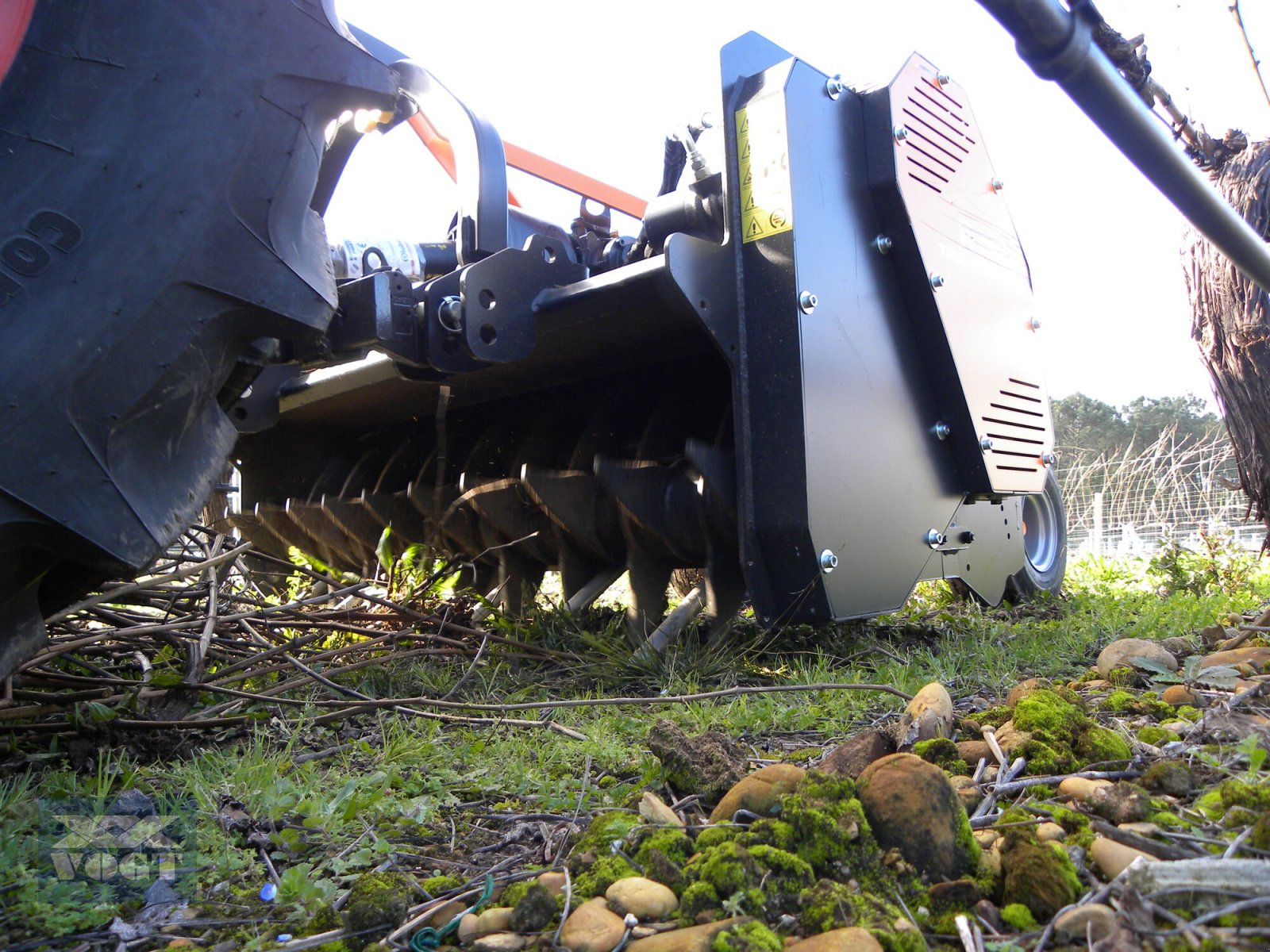 Mulcher типа TMC Cancela TVJ-150 Mulcher mit Pick-Up für Obst-und Weinbau-Lagergerät, Neumaschine в Schmallenberg (Фотография 18)