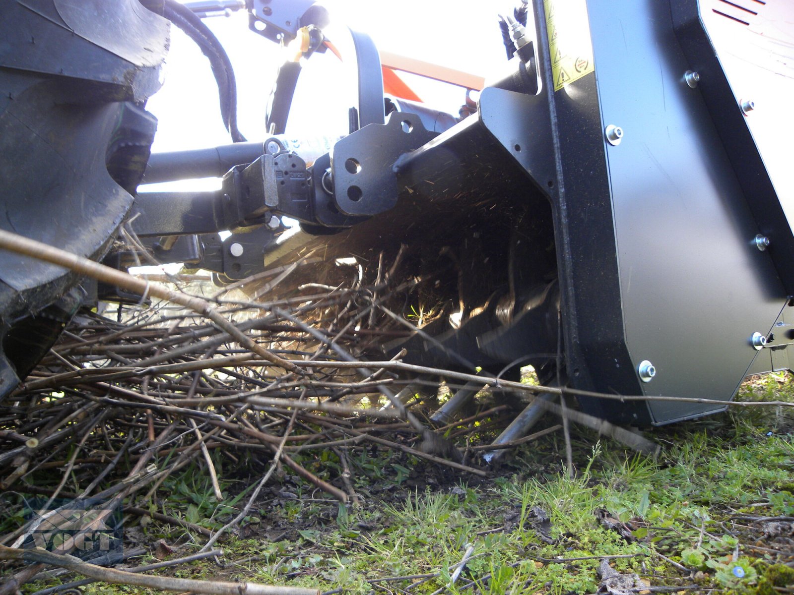 Mulcher типа TMC Cancela TVJ-150 Mulcher mit Pick-Up für Obst-und Weinbau-Lagergerät, Neumaschine в Schmallenberg (Фотография 19)