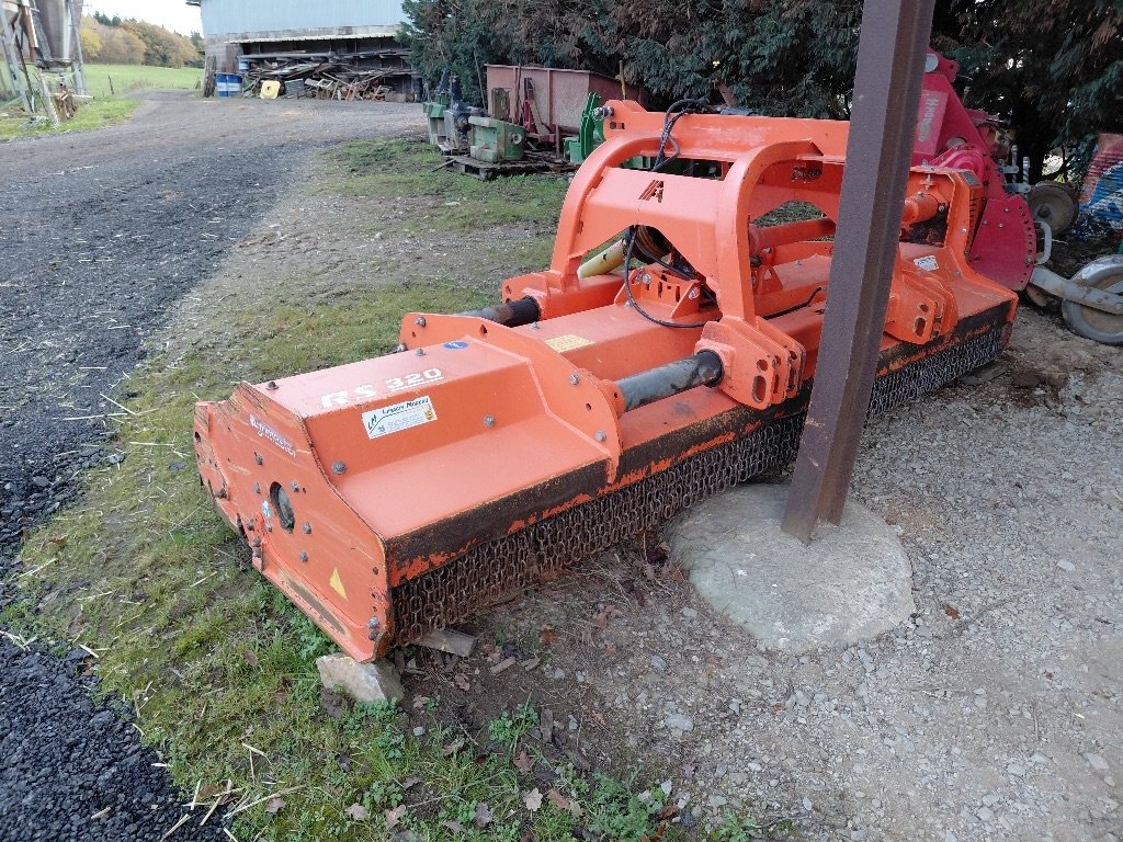 Mulchgerät & Häckselgerät des Typs Agrimaster RS320, Gebrauchtmaschine in COGNAC LA FORET (Bild 3)