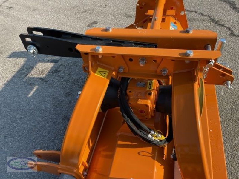 Mulchgerät & Häckselgerät des Typs Berti Bimax 300, Neumaschine in Münzkirchen (Bild 12)