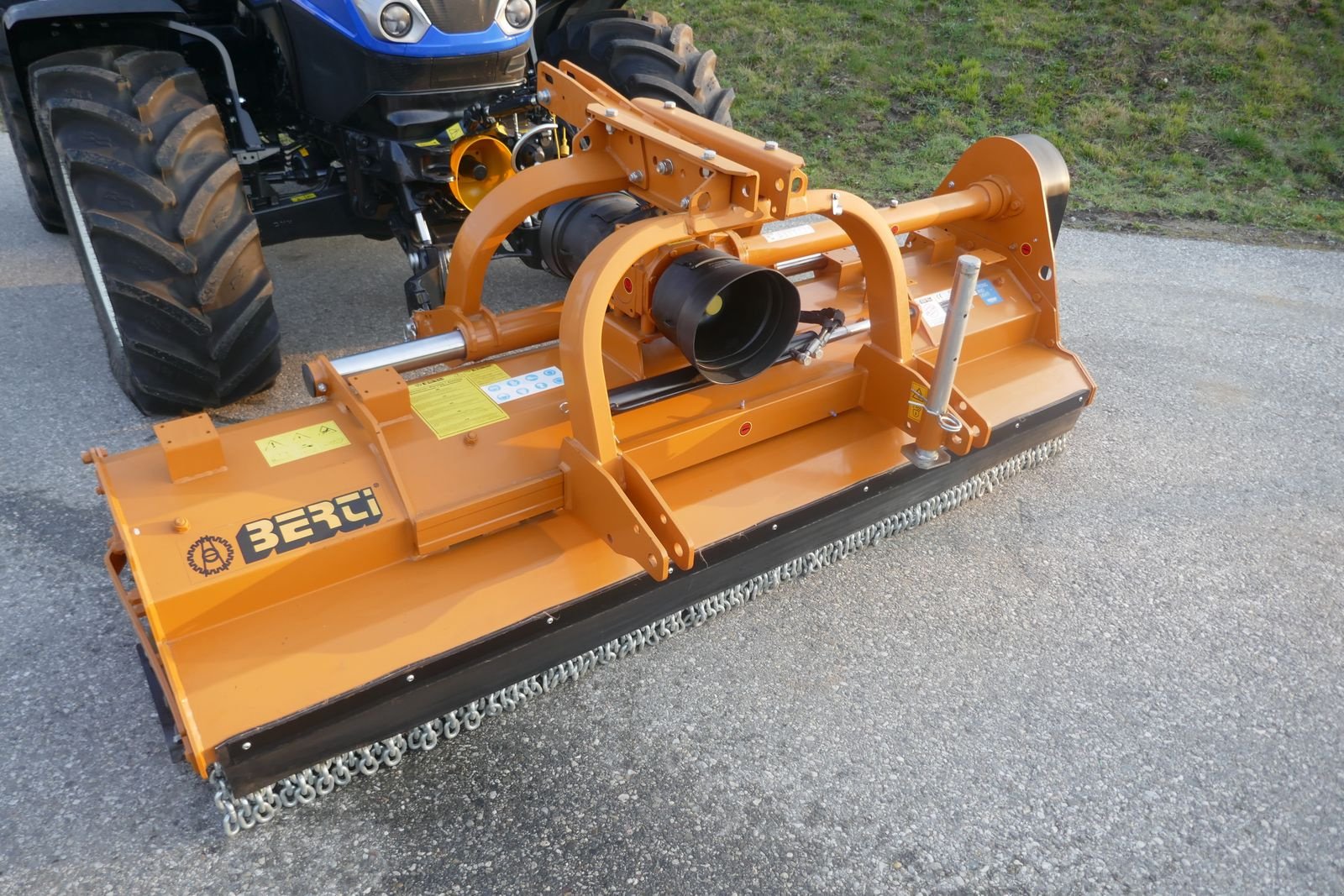 Mulchgerät & Häckselgerät du type Berti Dual 250, Gebrauchtmaschine en Villach (Photo 1)