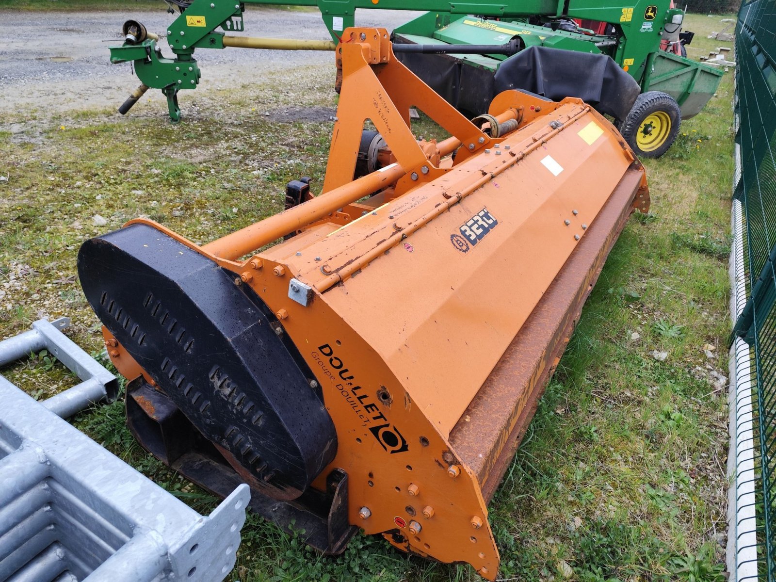 Mulchgerät & Häckselgerät typu Berti KING/DT 320, Gebrauchtmaschine w Le Horps (Zdjęcie 3)