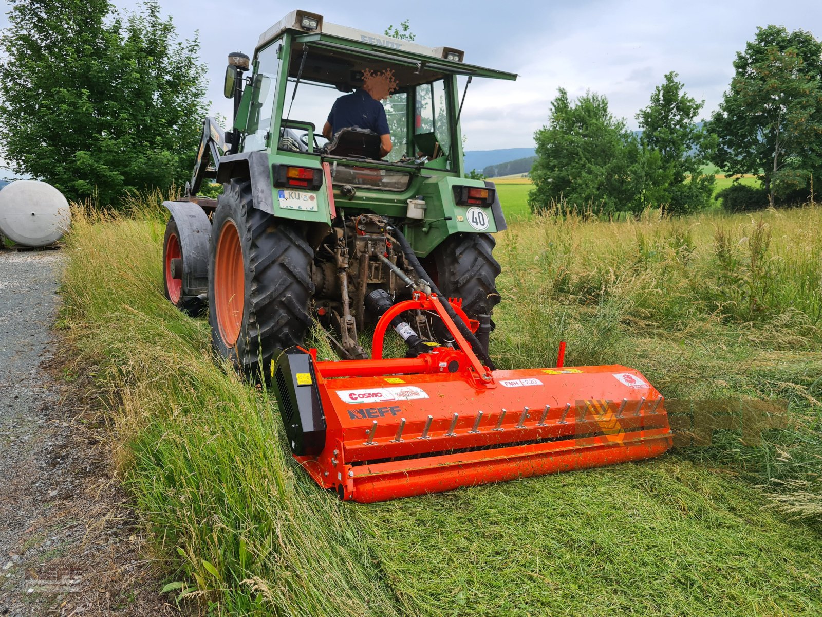 Mulchgerät & Häckselgerät des Typs Cosmo FMH 2,20 m hydr. Seitenverschiebung, Neumaschine in Neudrossenfeld (Bild 2)