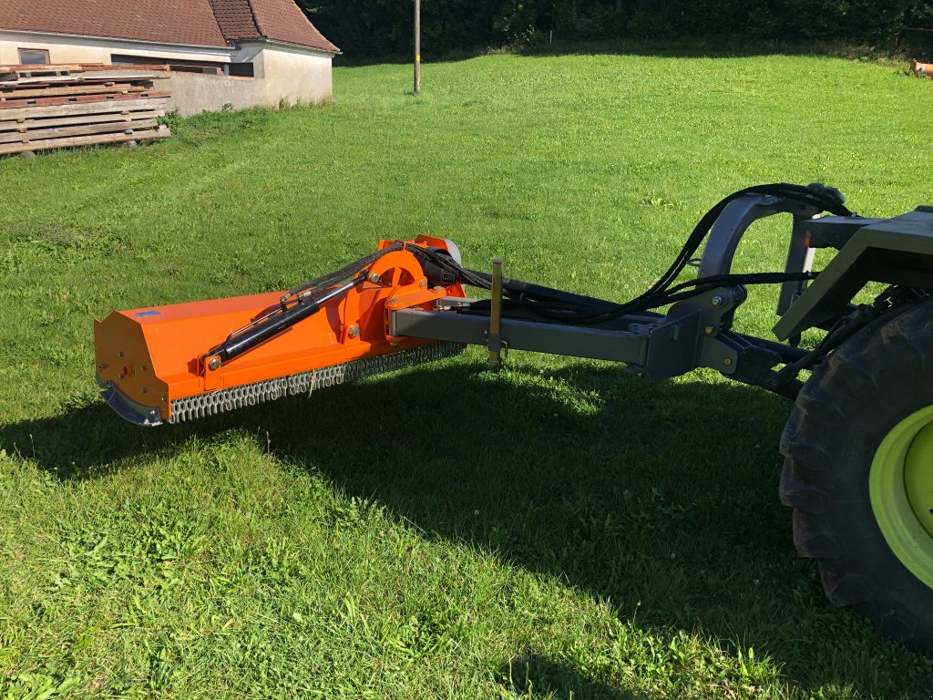Mulchgerät & Häckselgerät des Typs Deleks Leo 160, Neumaschine in Rennertshofen (Bild 10)