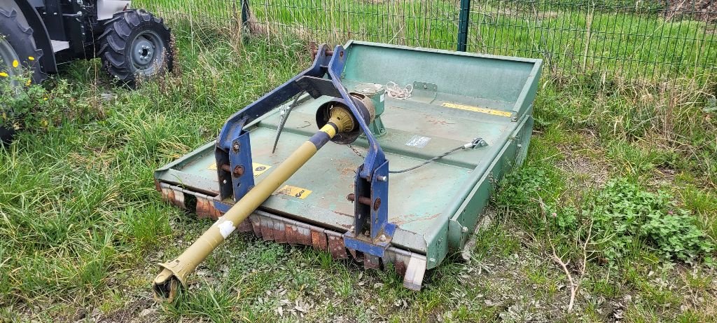 Mulchgerät & Häckselgerät des Typs Desvoys 150, Gebrauchtmaschine in ARLES (Bild 1)