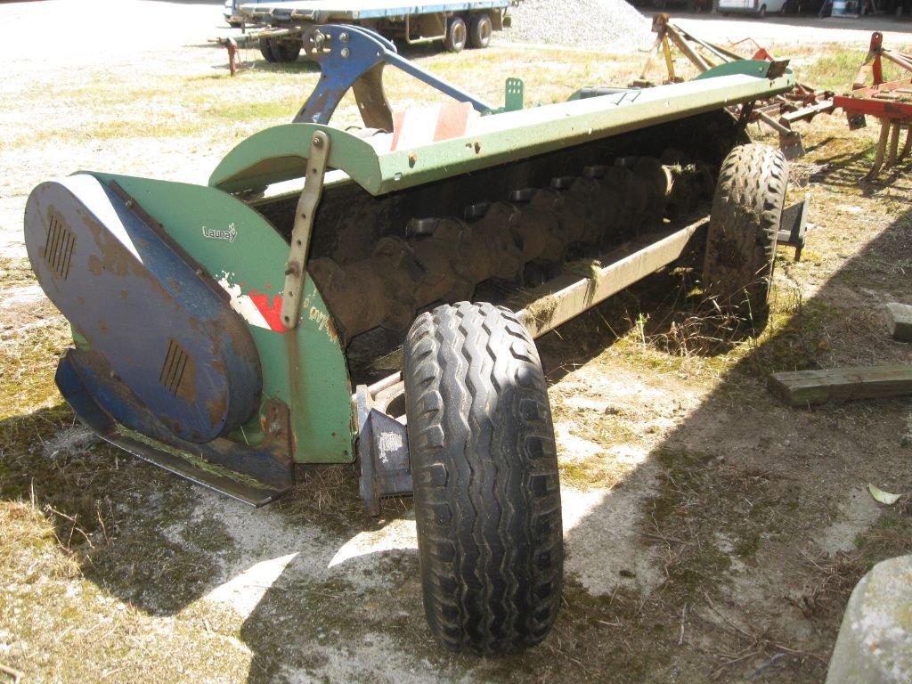 Mulchgerät & Häckselgerät типа Desvoys DR4 320, Gebrauchtmaschine в BRECE (Фотография 5)