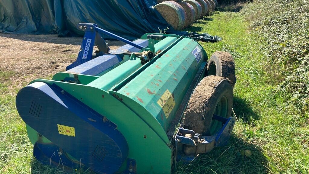 Mulchgerät & Häckselgerät του τύπου Desvoys DRX-280 4293, Gebrauchtmaschine σε AUTUN (Φωτογραφία 4)