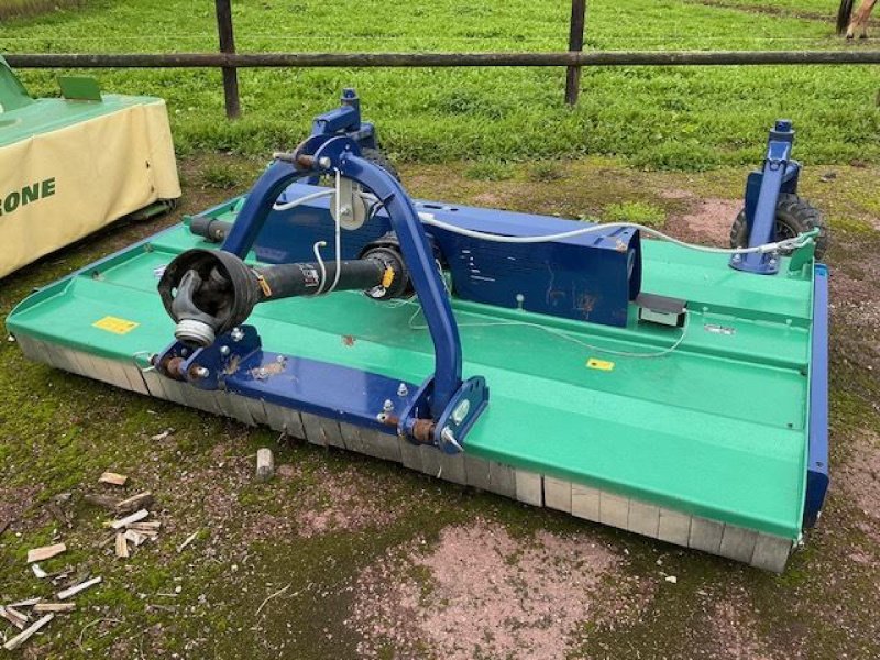 Mulchgerät & Häckselgerät типа Desvoys FARM COUPE, Gebrauchtmaschine в les hayons (Фотография 1)