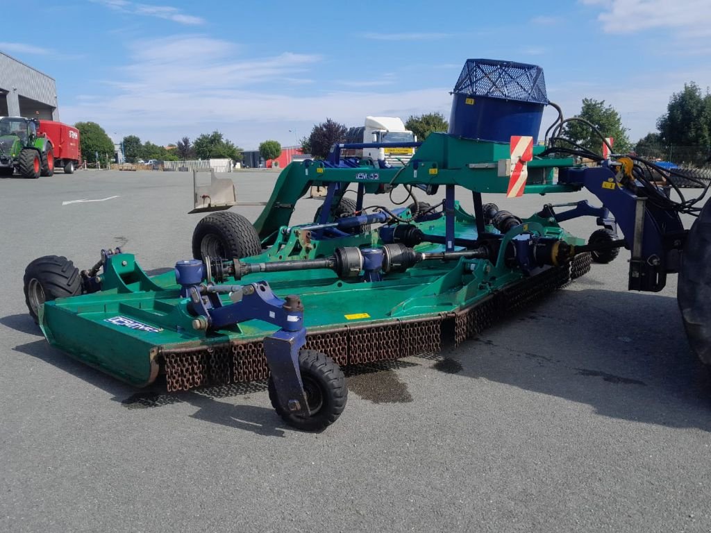 Mulchgerät & Häckselgerät typu Desvoys MASTER COUPE, Gebrauchtmaschine v STE GEMME LA PLAINE (Obrázek 1)