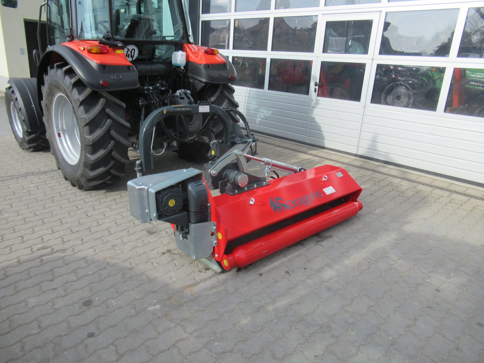 Mulchgerät & Häckselgerät des Typs DRAGONE Road VL 175, Neumaschine in Waischenfeld (Bild 1)