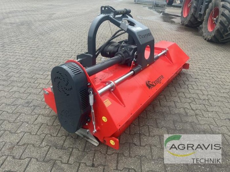 Mulchgerät & Häckselgerät типа DRAGONE V 240, Neumaschine в Alpen (Фотография 1)