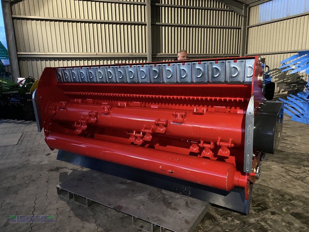 Mulchgerät & Häckselgerät des Typs DRAGONE VP 280, leistungsstärkster Mulcher, Front- und Heckmulcher, 30 Hammerschlegel, Auto-Reserve-Getriebe, Neumaschine in Buchdorf (Bild 7)
