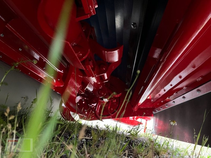 Mulchgerät & Häckselgerät des Typs Dücker USM 18 Uni-Seitenmäher, Neumaschine in Risum-Lindholm (Bild 5)