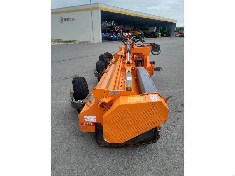 Mulchgerät & Häckselgerät des Typs Falc KRONOS6000P, Gebrauchtmaschine in ANTIGNY (Bild 4)