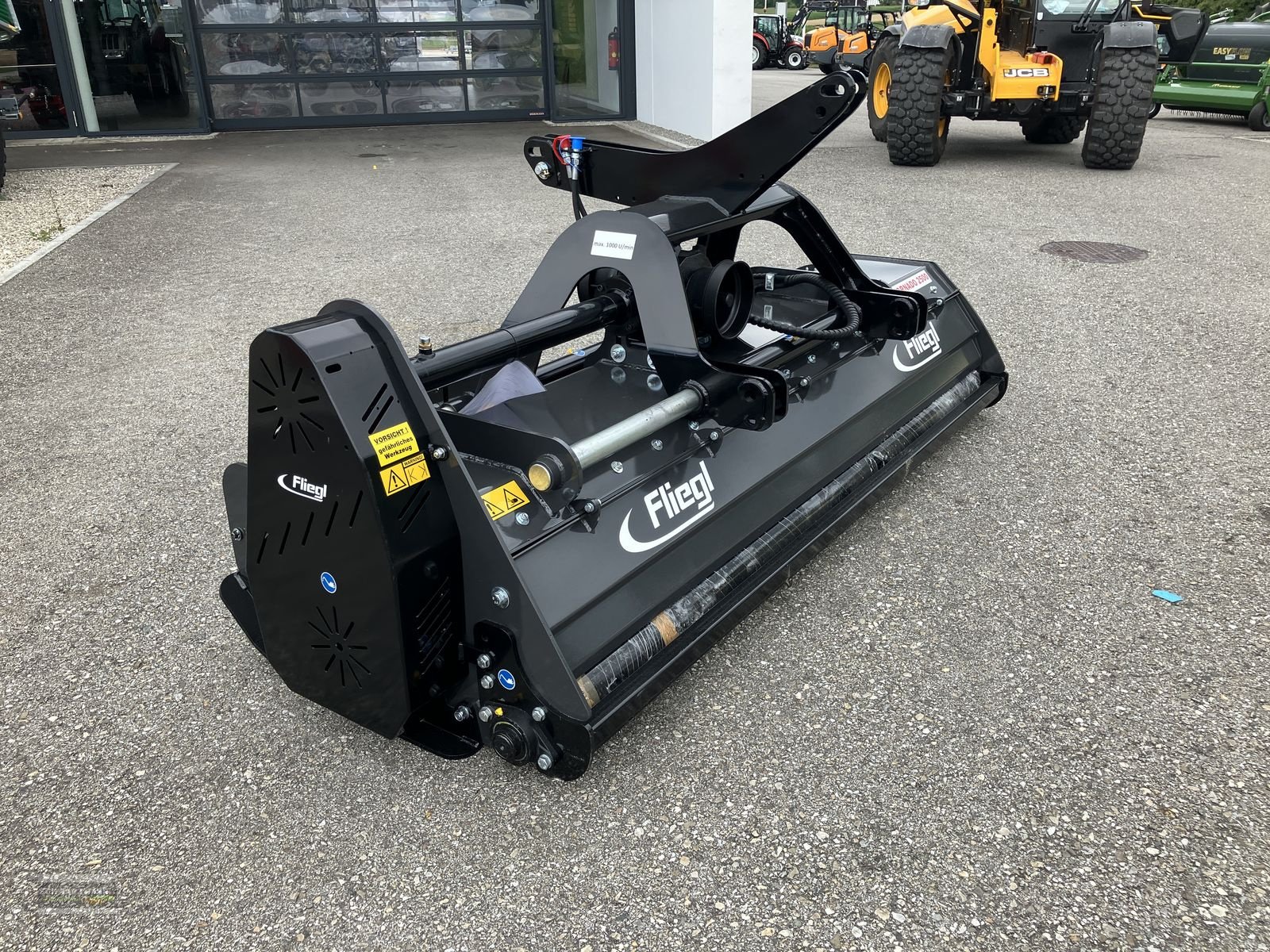 Mulchgerät & Häckselgerät del tipo Fliegl SM Tornado 2500, Neumaschine In Gampern (Immagine 3)