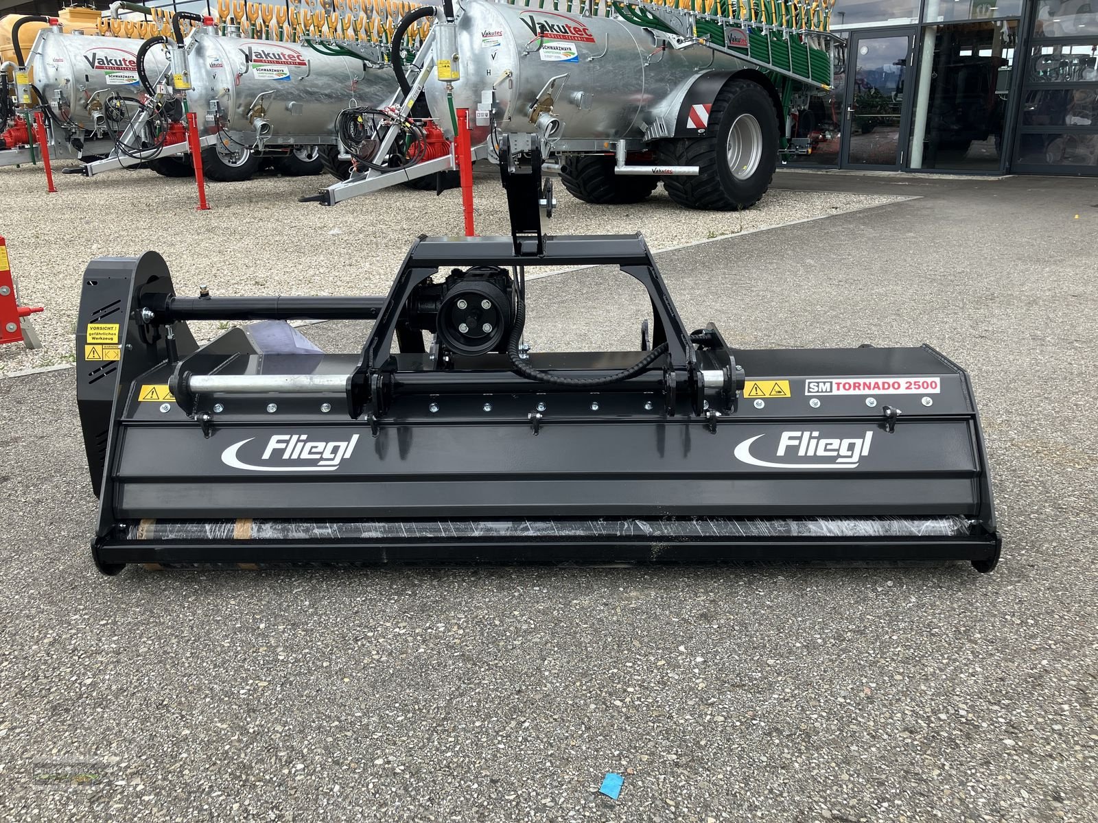 Mulchgerät & Häckselgerät del tipo Fliegl SM Tornado 2500, Neumaschine In Gampern (Immagine 10)