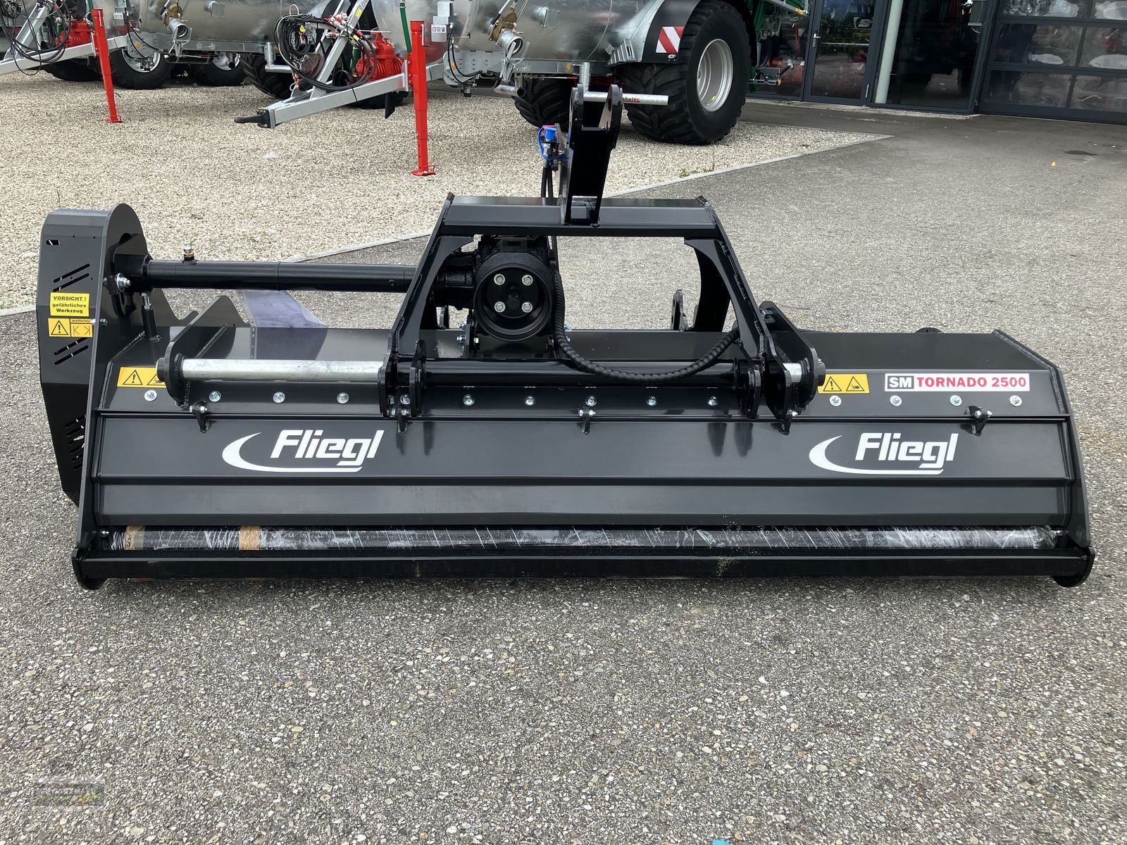 Mulchgerät & Häckselgerät del tipo Fliegl SM Tornado 2500, Neumaschine In Gampern (Immagine 2)