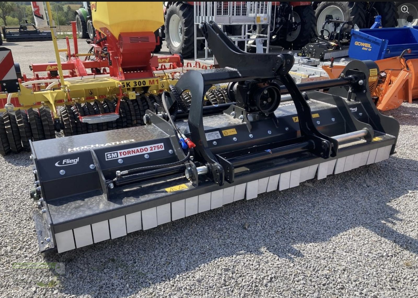 Mulchgerät & Häckselgerät del tipo Fliegl SM Tornado 2750, Neumaschine In Kronstorf (Immagine 4)