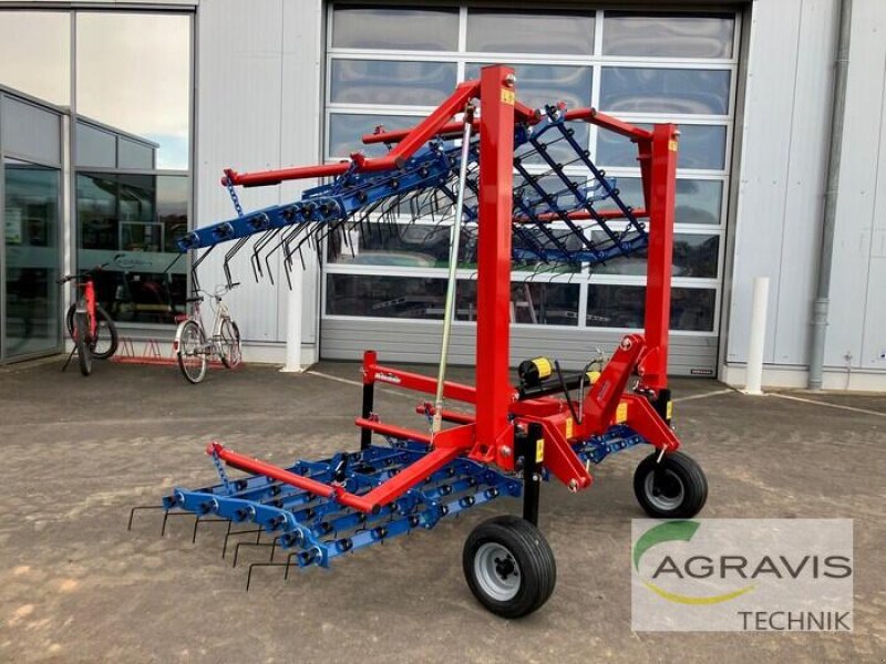 Mulchgerät & Häckselgerät typu Hatzenbichler ORIGINAL STRIEGEL 6,00 M, Neumaschine w Fritzlar (Zdjęcie 2)