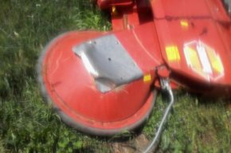 Mulchgerät & Häckselgerät des Typs Humus AFLR 2300, Gebrauchtmaschine in Gusborn (Bild 2)