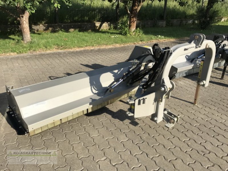 Mulchgerät & Häckselgerät του τύπου KG-AGRAR KG-Böschungsmulcher Mulchgerät 1,40m-2,40m, Neumaschine σε Langensendelbach (Φωτογραφία 11)