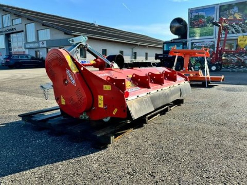 Mulchgerät & Häckselgerät del tipo Kuhn BKE 180 REV, Neumaschine In NATTERNBACH (Immagine 11)