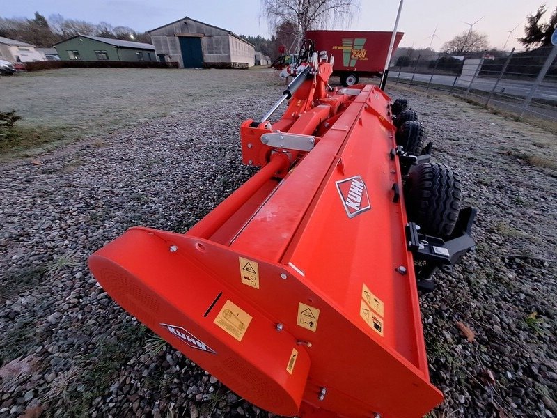 Mulchgerät & Häckselgerät des Typs Kuhn RM 610 R, Neumaschine in Bandenitz OT Radelübbe (Bild 4)